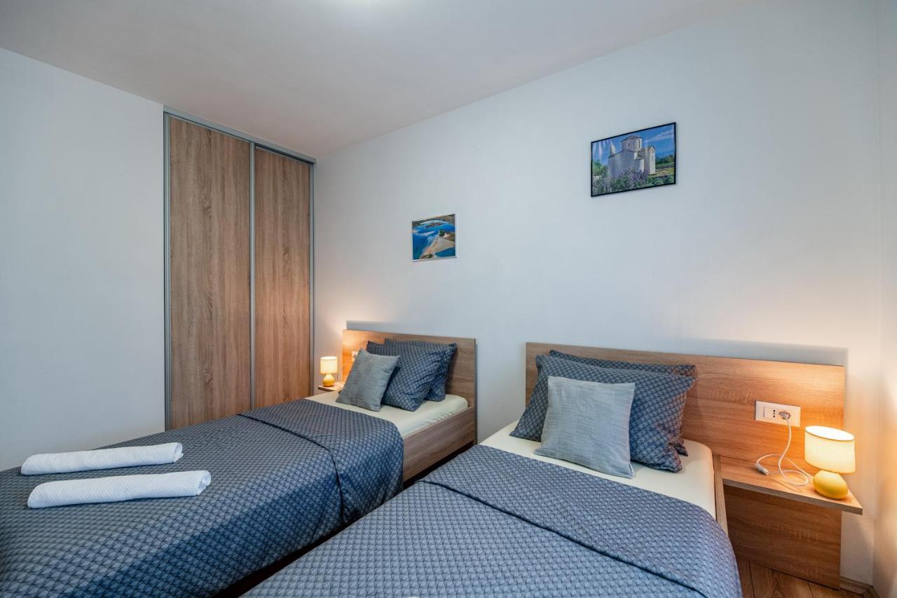 Holiday Home Aria Nin Exterior foto