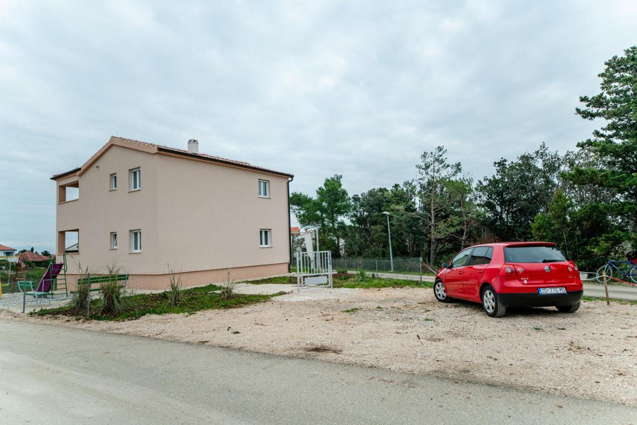 Holiday Home Aria Nin Exterior foto