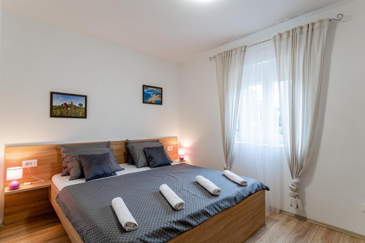 Holiday Home Aria Nin Exterior foto