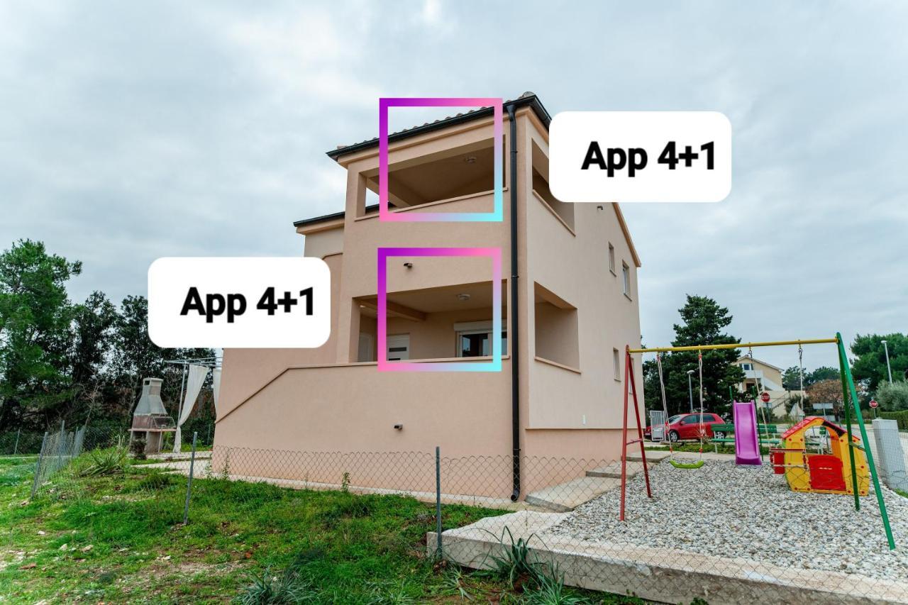 Holiday Home Aria Nin Exterior foto